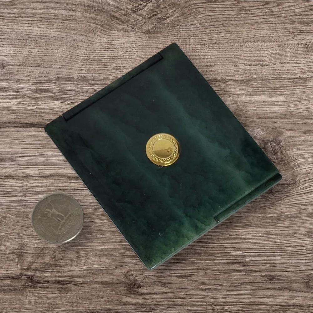 ▪︎Compact Mirror - Picture 2 of 5